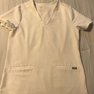 FIGS | Figs Small white casma 3 pocket scrub top